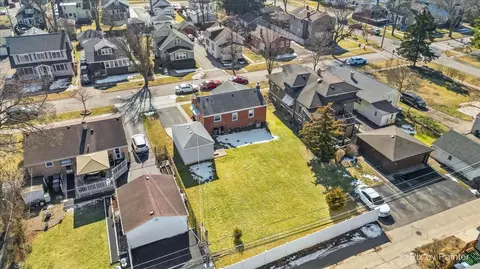 View/Area - 1630 Henry Ave, Des Plaines, IL 60016 photo 5 of 9