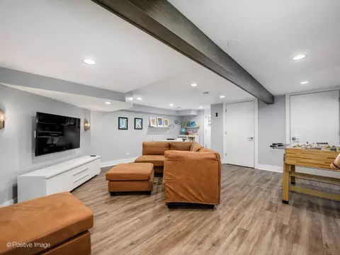 Living - 305 Maplewood Rd, Riverside, IL 60546 photo 4 of 5