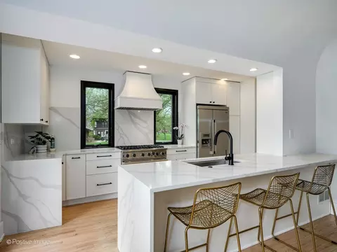 Kitchen - 305 Maplewood Rd, Riverside, IL 60546 photo 1 of 4
