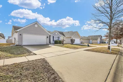 501 Luria Ln, Champaign, IL 61822