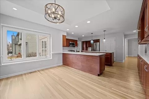 2802 Wedgewood Dr, Naperville, IL 60565 photo 8