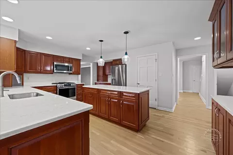 2802 Wedgewood Dr, Naperville, IL 60565 photo 10