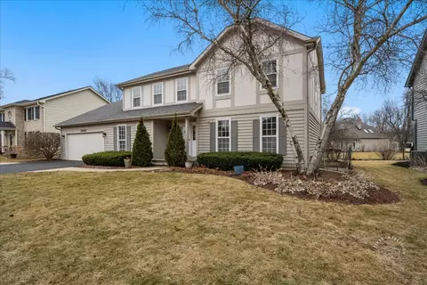 2802 Wedgewood Dr, Naperville, IL 60565 photo 2