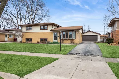 87 E Craig Dr, Chicago Heights, IL 60411