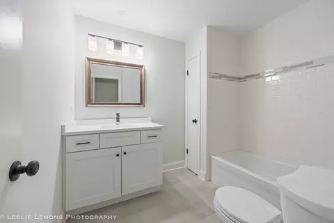 1026 Briarcliffe Blvd, Wheaton, IL 60189 photo 8