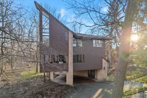 3 N286 Klein Rd, West Chicago, IL 60185