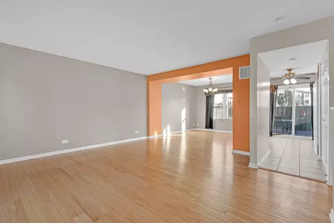 Living - 2051 Kettering Rd, Hoffman Estates, IL 60169 photo 3 of 5