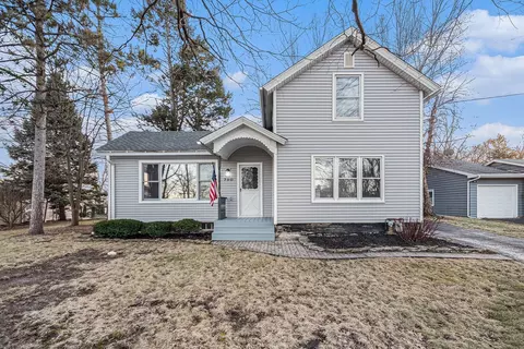 790 Hillview Ave, West Chicago, IL 60185