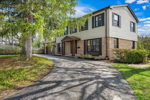 315 Charal Ln, Highland Park, IL 60035