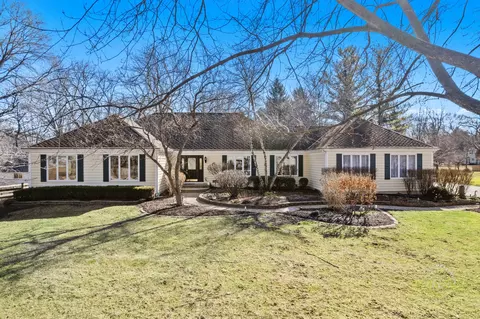 32 W225 Pratt Rd, Wayne, IL 60184