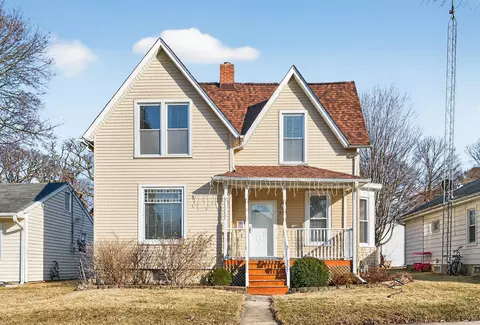 714 Ellwood Ave, Dekalb, IL 60115