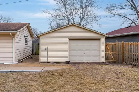 Other - 4905 50th St, Moline, IL 61265 photo 2 of 5