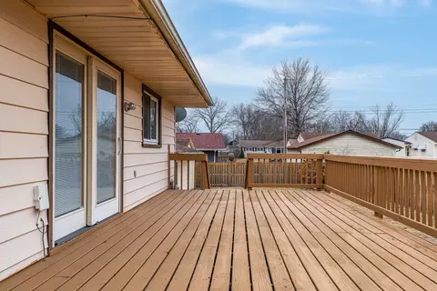Exterior - 4905 50th St, Moline, IL 61265 photo 5 of 5