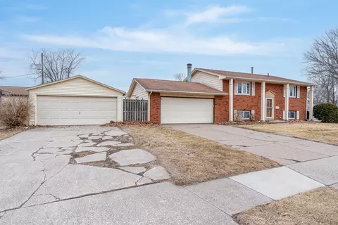 Other - 4905 50th St, Moline, IL 61265 photo 1 of 5