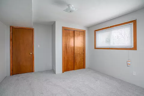 Bedroom - 4905 50th St, Moline, IL 61265 photo 6 of 8