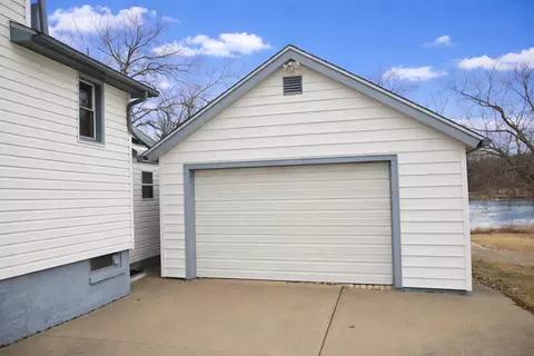 Exterior - 1903 W First St, Dixon, IL 61021 photo 4 of 10