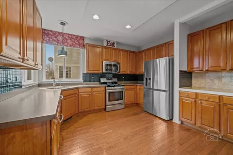 Kitchen - 1635 Rosehall Ln, Elgin, IL 60123 photo 2 of 2