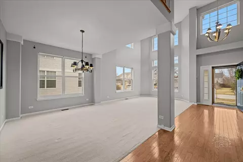 Living - 1635 Rosehall Ln, Elgin, IL 60123 photo 3 of 8