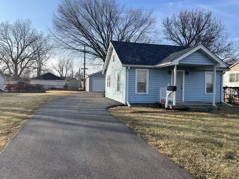 1306 Kinsey Ave, Joliet, IL 60436