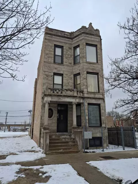 2846 W Washington Blvd #G, Chicago, IL 60612