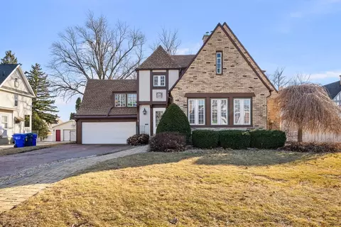 215 W Prospect St, Kewanee, IL 61443