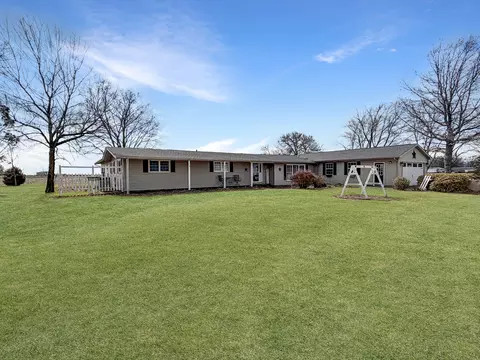 1797 Cr 3500 N Rd, Ludlow, IL 60949