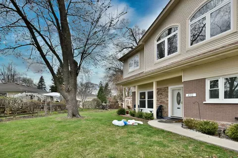 Exterior - 492 Bernice Ct, Wheeling, IL 60090 photo 4 of 10