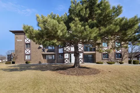 10531 S Roberts Rd #1-A, Palos Hills, IL 60465