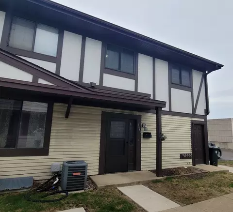 6084 Fremont Dr #6084, Hanover Park, IL 60133