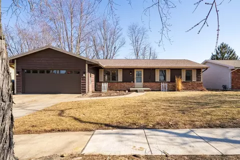 112 S Cottage Ave, Normal, IL 61761