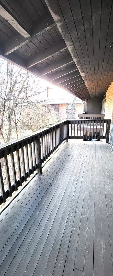 Exterior - 1607 E Maple Ter #2D, Lisle, IL 60532 photo 1 of 4