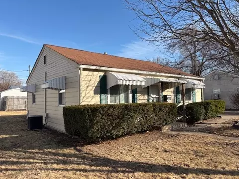 968 40th St, Moline, IL 61265