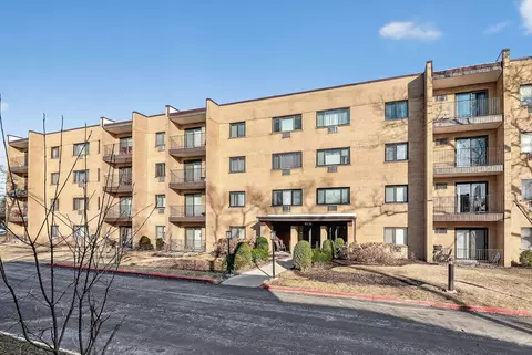 6630 S Brainard Ave #409, Countryside, IL 60525