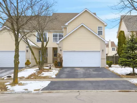 1096 Viewpoint Dr, Lake In The Hills, IL 60156