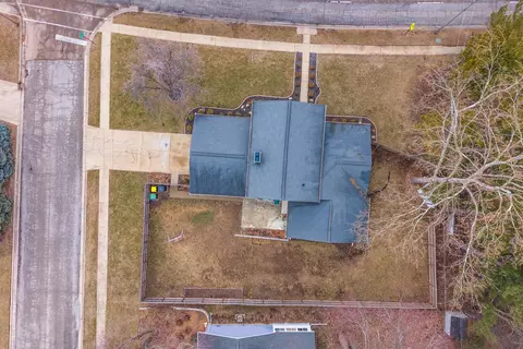 View/Area - 1302 E Vernon Ave, Normal, IL 61761 photo 5 of 7