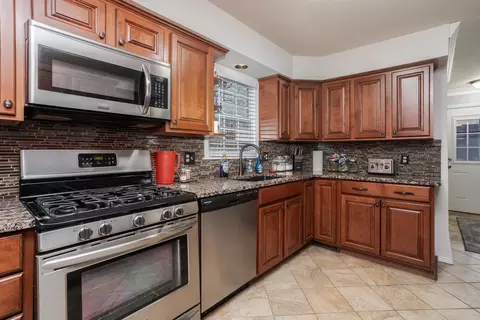 Kitchen - 1302 E Vernon Ave, Normal, IL 61761 photo 3 of 3