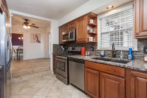 Kitchen - 1302 E Vernon Ave, Normal, IL 61761 photo 2 of 3