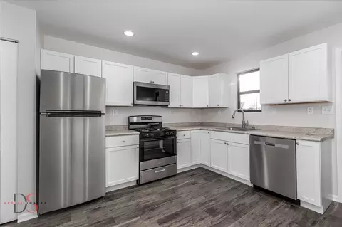 Kitchen - 309 19th Ave, Ottawa, IL 61350 photo 1 of 1