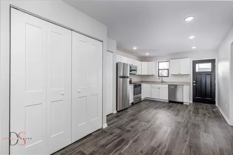 Entry Way - 309 19th Ave, Ottawa, IL 61350 photo 1 of 1