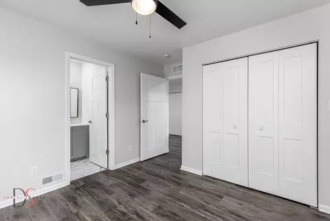 Bedroom - 309 19th Ave, Ottawa, IL 61350 photo 2 of 2