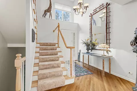 Entry Way - Undisclosed, Northbrook, IL 60062 photo 1 of 1