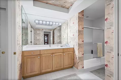 Bath - Undisclosed, Northbrook, IL 60062 photo 3 of 3