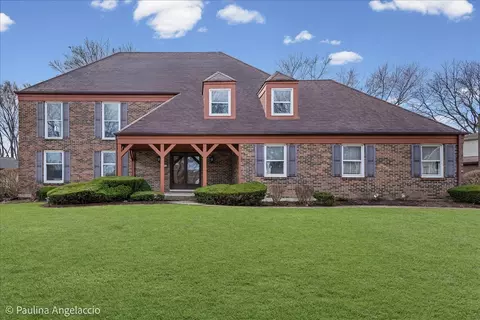 1245 W Hampton Pl, Palatine, IL 60067