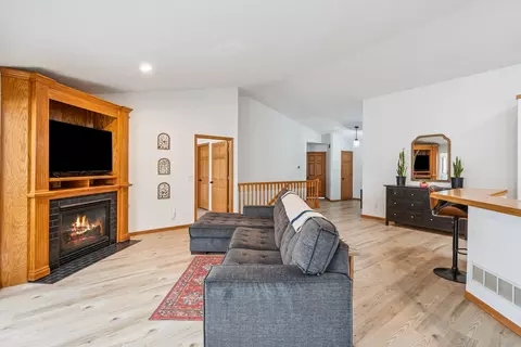 Living - 728 10th Avenue Ct, Hampton, IL 61256 photo 3 of 4
