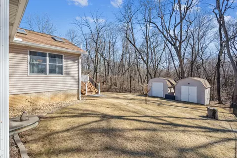 Exterior - 728 10th Avenue Ct, Hampton, IL 61256 photo 4 of 7