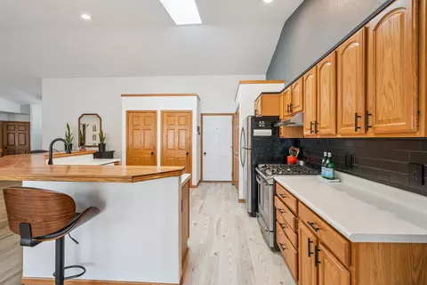 Kitchen - 728 10th Avenue Ct, Hampton, IL 61256 photo 1 of 3