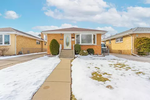 3640 Hawthorne St, Franklin Park, IL 60131