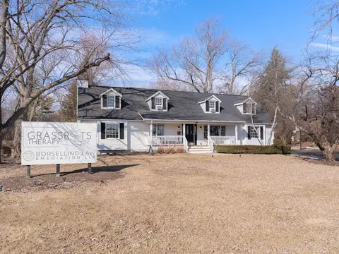 959 W Ogden Ave, Naperville, IL 60563