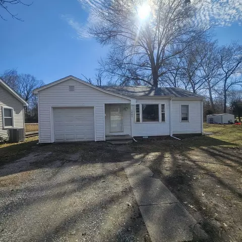 Other - 1005 Pace Ave, Mount Vernon, IL 62864 photo 2 of 3