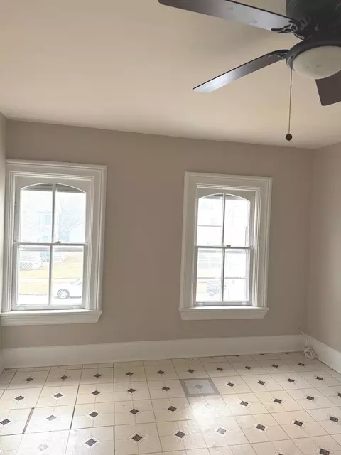 371-373 Cedar St, Aurora, IL 60506 photo 13